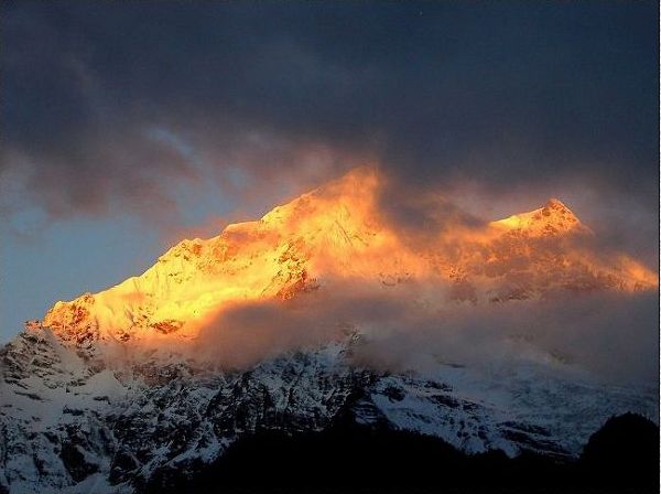 麗江景點朝拜梅里雪山常規(guī)四日游